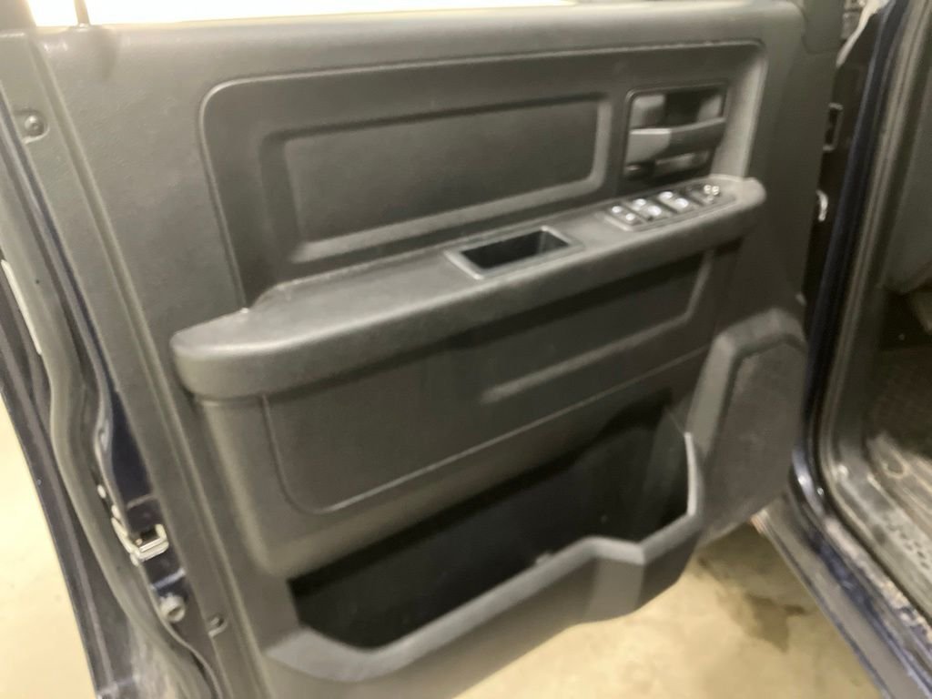 Used 2016 Blue Ram Express image 3