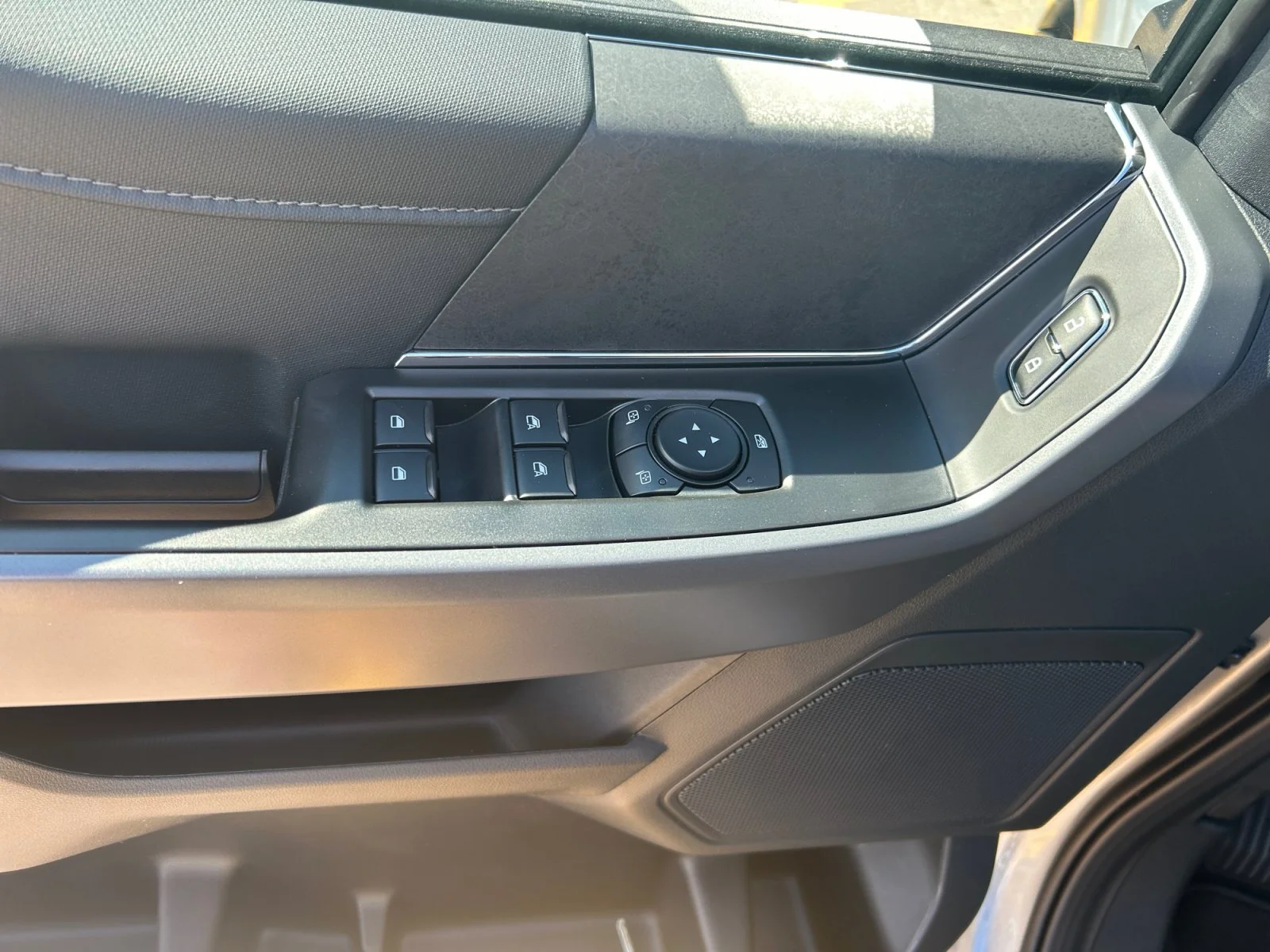 New 2026 Iconic Silver Metallic Ford XLT image 17