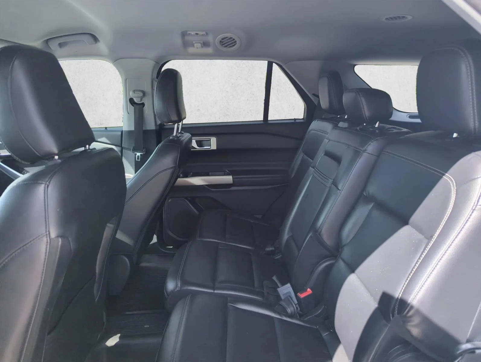 Used 2021 Oxford White Ford XLT image 15