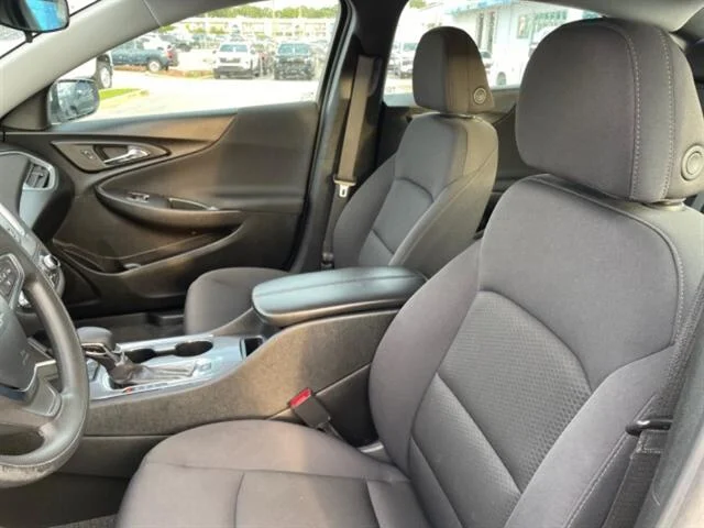 2024 Chevrolet Malibu 1LT - Photo 13