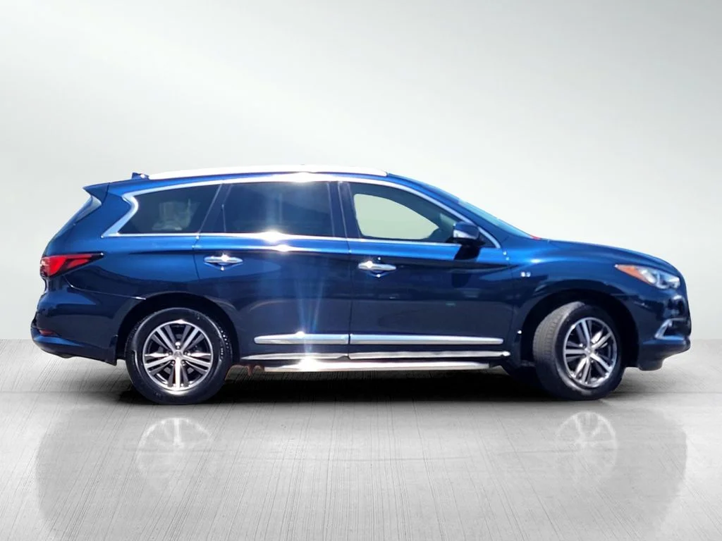 Used 2017 Blue INFINITI Base image 3