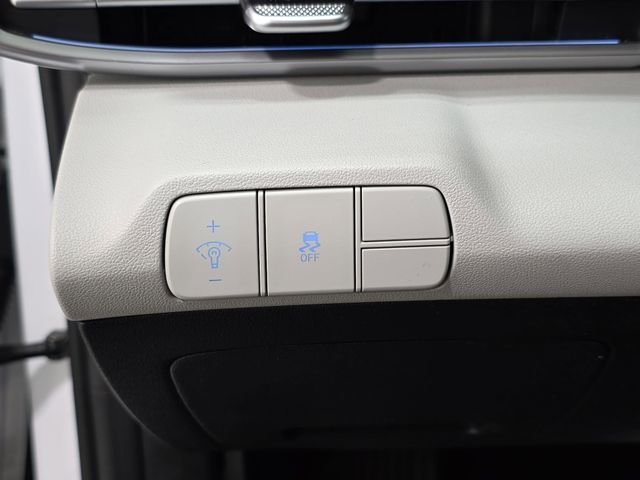 Used 2024 White Hyundai Limited image 26