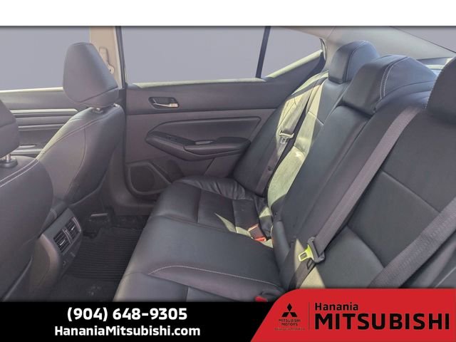 Used 2019 Black Nissan 2.5 Platinum image 12