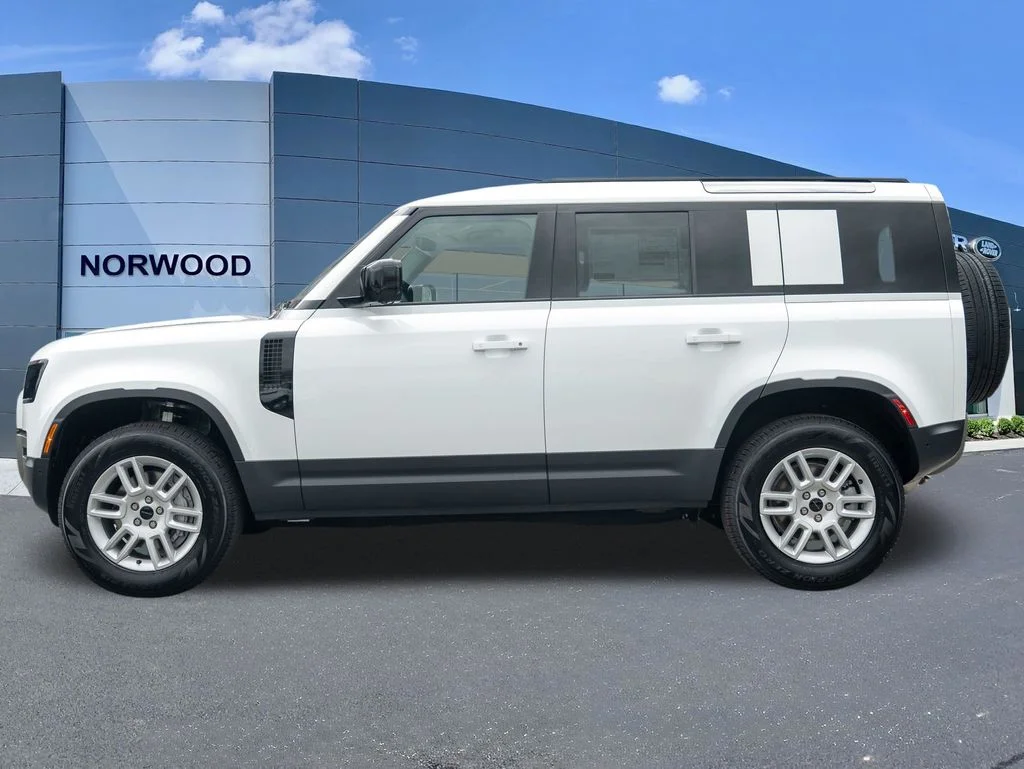 New 2026 White Land Rover S image 7