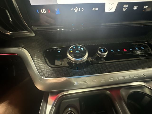 New 2027 Gray Ford Platinum image 27
