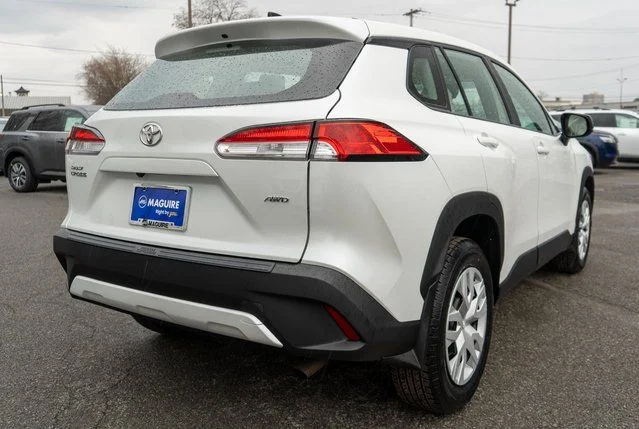 Used 2023 Beige Toyota L image 6