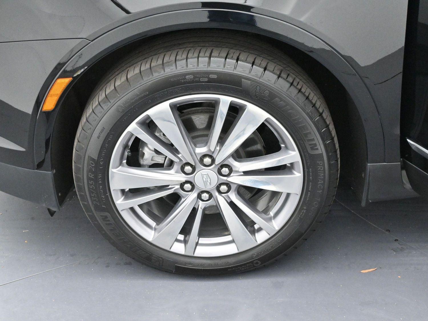 Used 2025 Stellar Black Metallic Cadillac Premium Luxury image 34