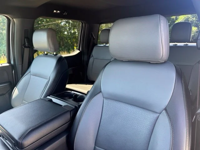 Used 2022 Blue Ford Lariat image 31