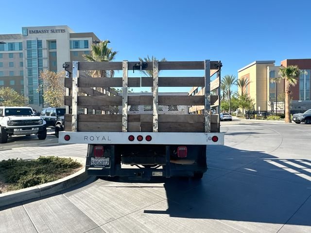 Used 2019 White Ford XL image 6