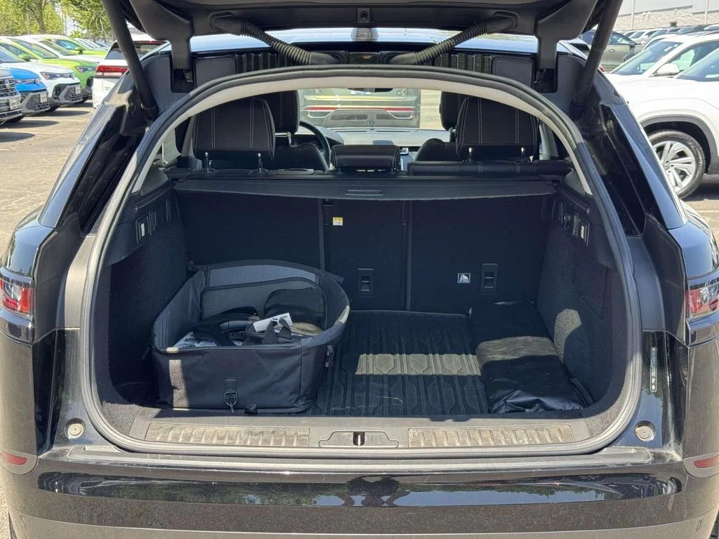 Used 2018  Land Rover S image 29