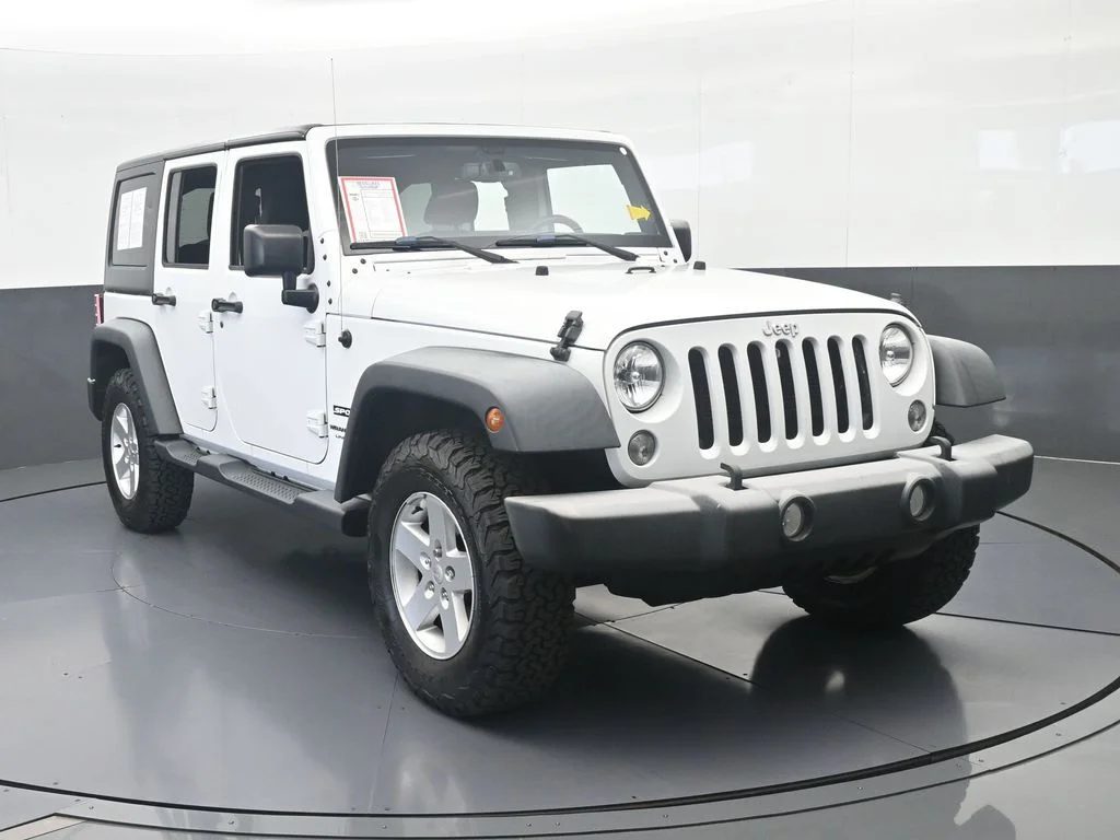 Used 2018 Bright White Clearcoat Jeep Unlimited Sport image 8