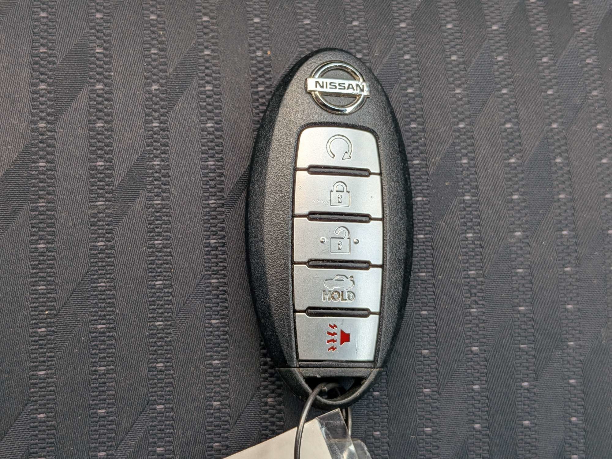 Used 2018 White Nissan 2.5 S image 26