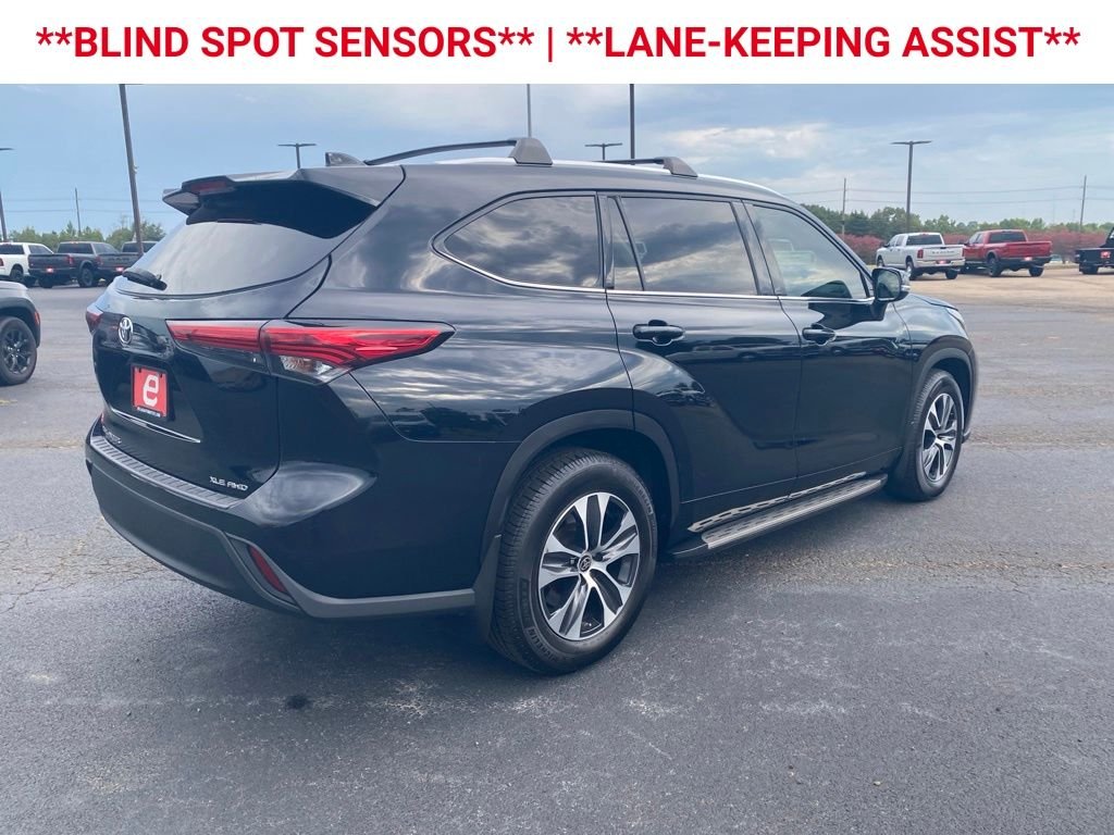 Used 2022 Black Toyota XLE image 8
