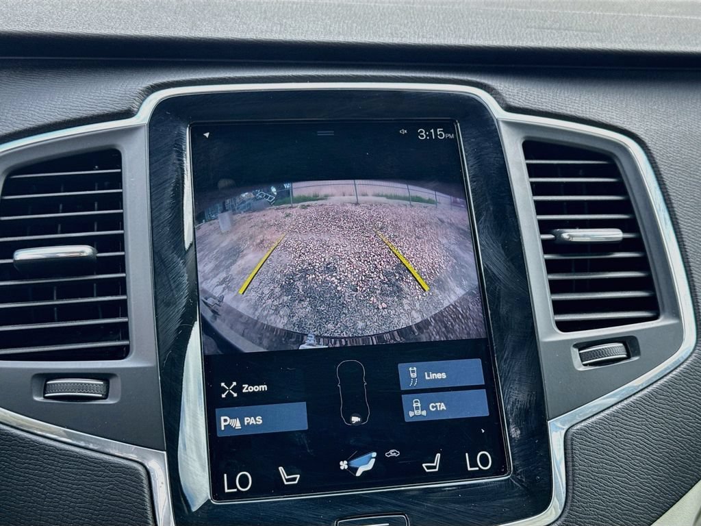Used 2020 Black Volvo Momentum image 16