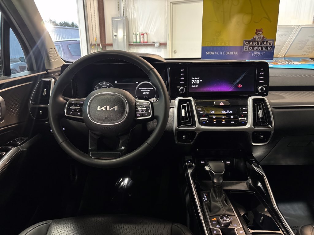 Certified Used 2023 Glacial White Pearl Kia SX image 11