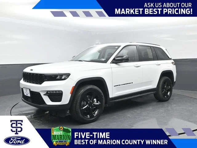 Certified Used 2023 Bright White Clearcoat Jeep Limited image 1
