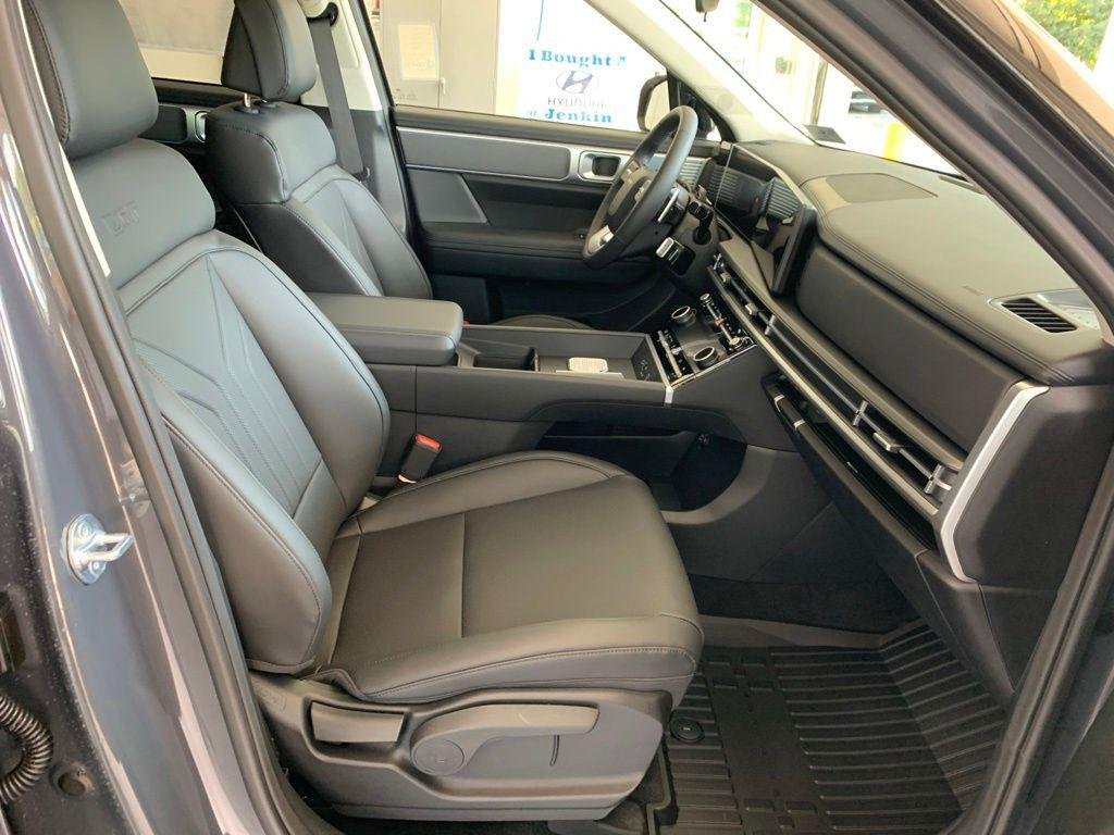 New 2027 Gray Hyundai XRT AWD image 21