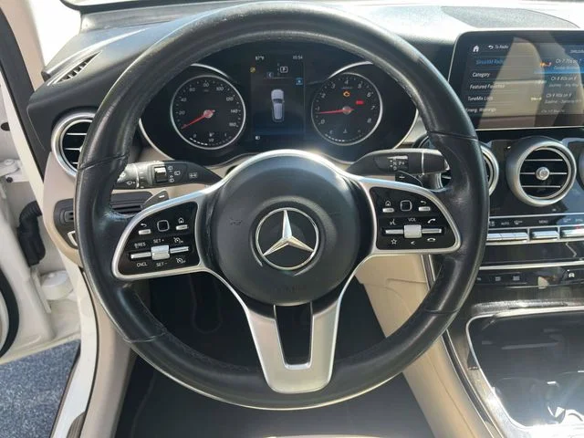 Certified Used 2022 White Mercedes-Benz GLC 300 image 23