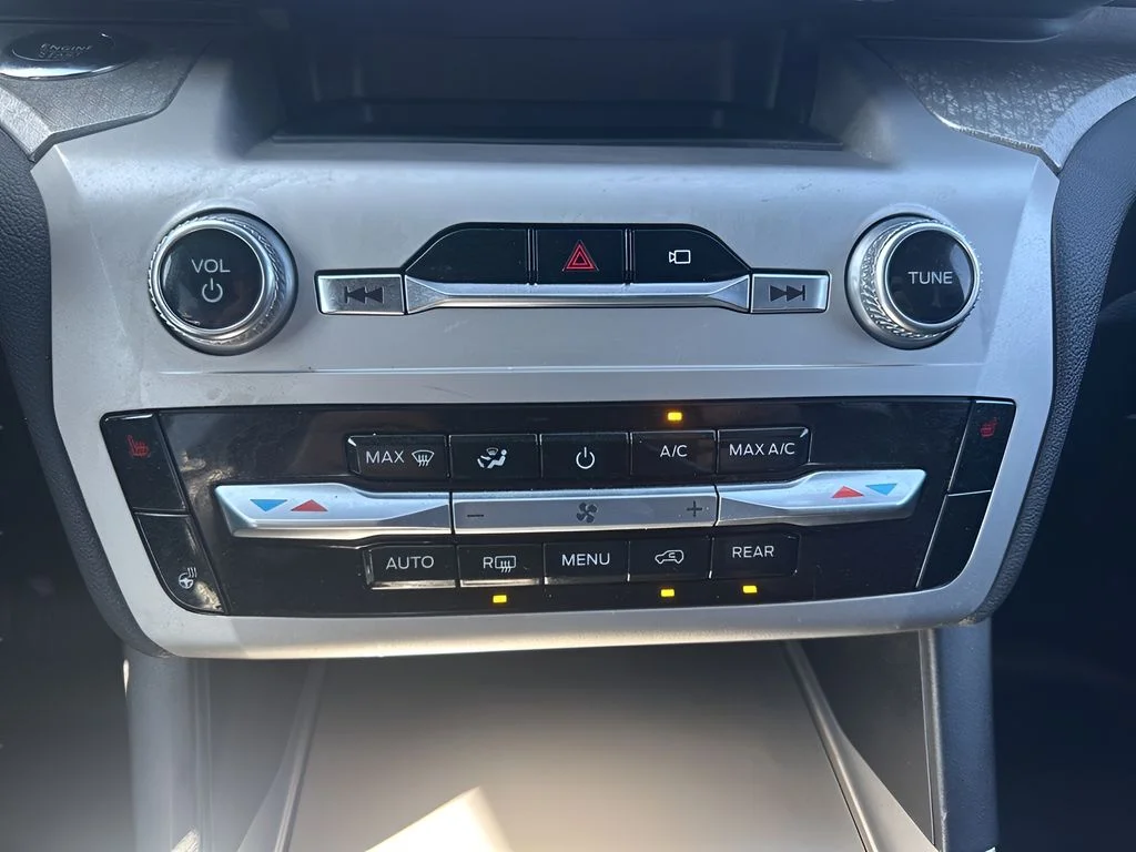 Used 2022 Gray Ford Timberline image 22