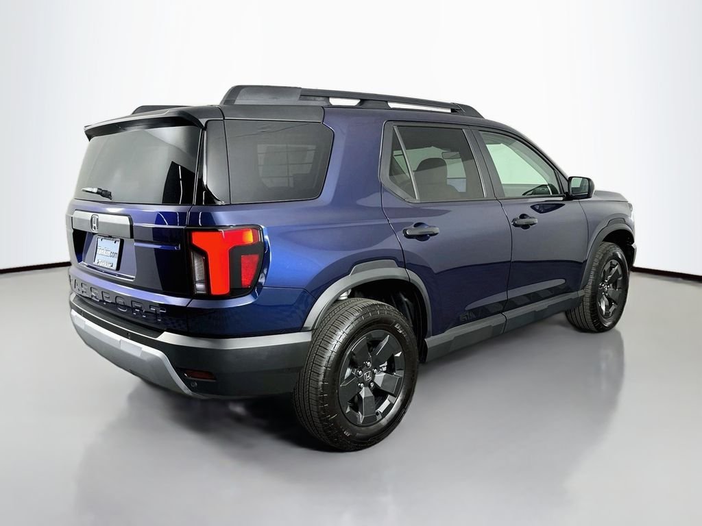 New 2026 Obsidian Blue Pearl Honda RTL image 7