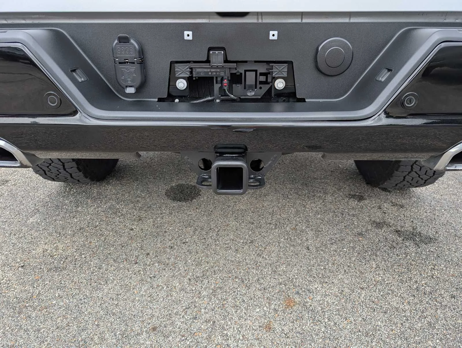 Used 2022 Silver Ice Metallic Chevrolet LT Trail Boss image 8