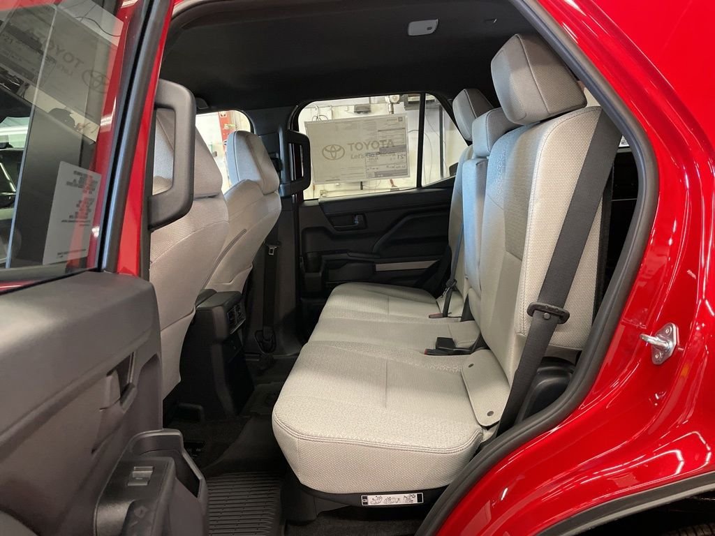 2026 Toyota 4Runner SR5 - Photo 26