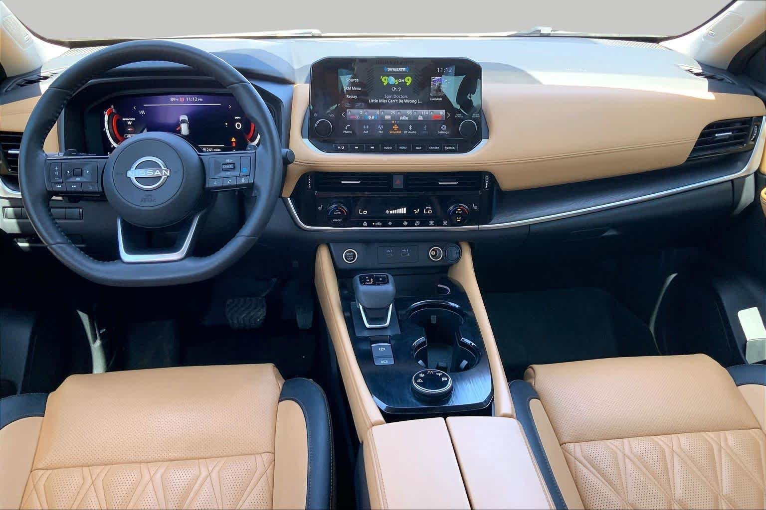 Used 2023 Pearl White Tricoat/Super Black Nissan Platinum image 16