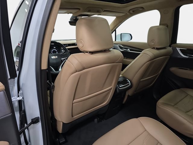 Certified Used 2025 Crystal White Tricoat Cadillac Premium Luxury image 10