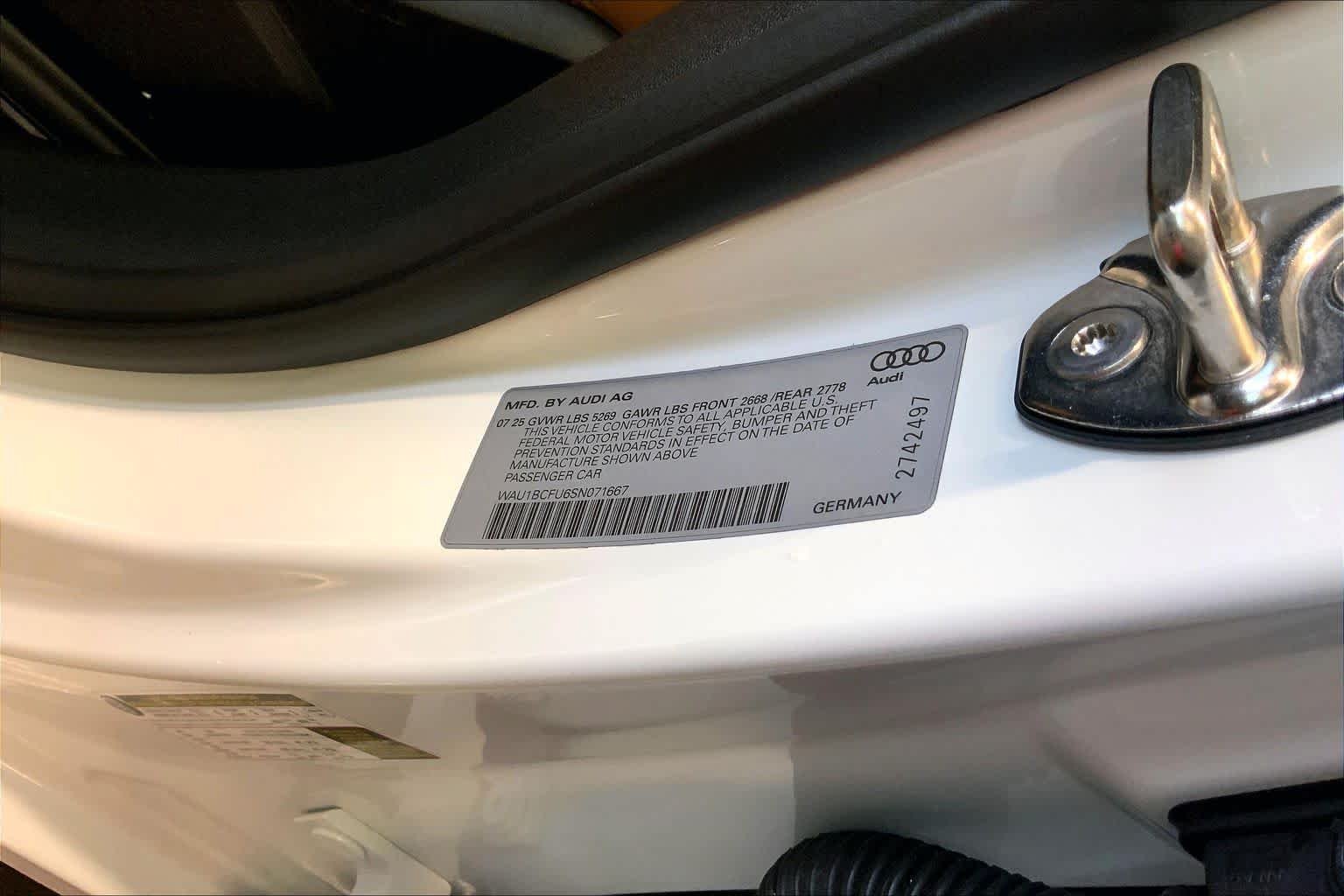 Used 2025 Glacier White Metallic Audi Premium image 34
