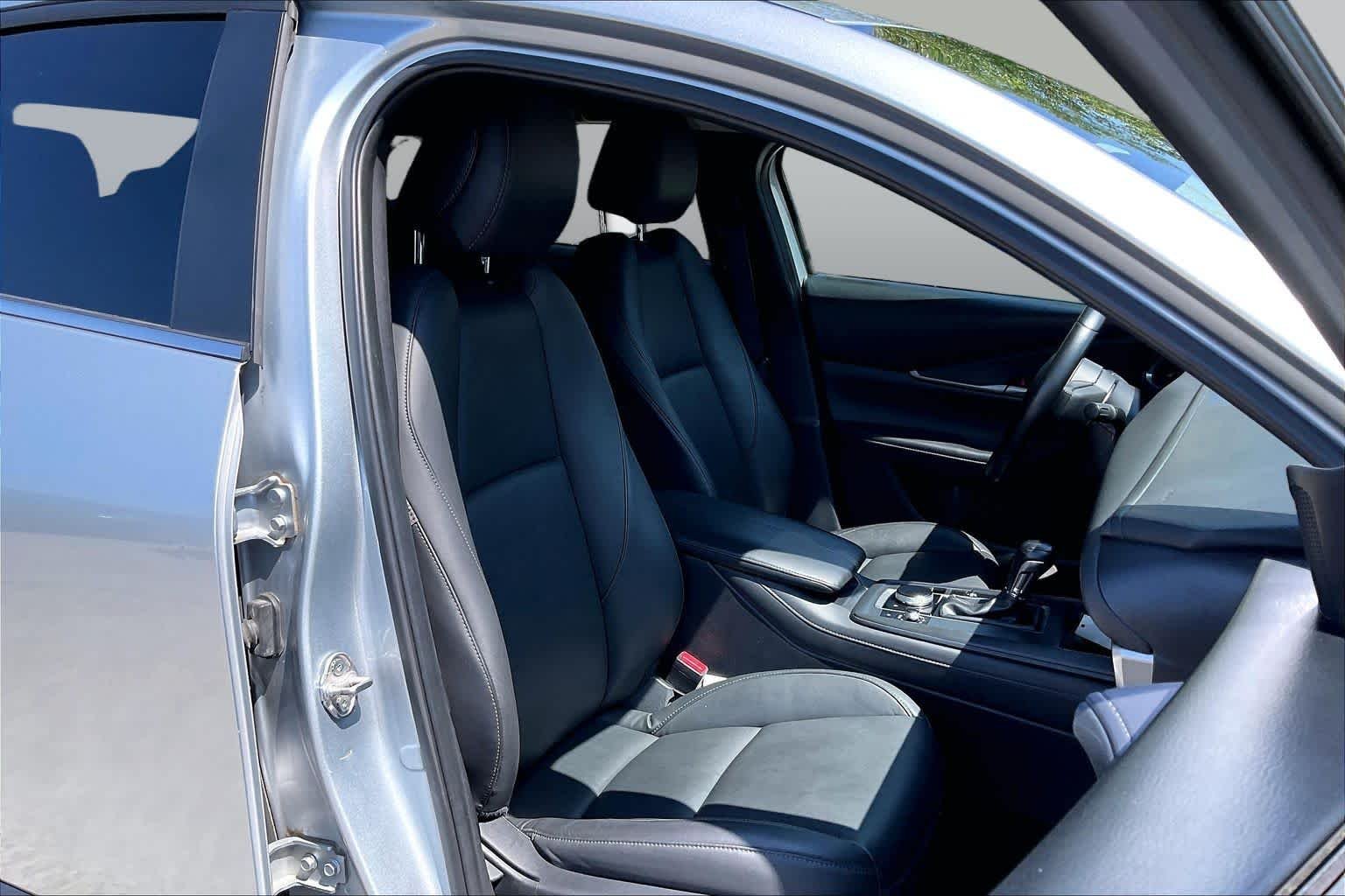 Used 2021 Sonic Silver Metallic Mazda Select image 9