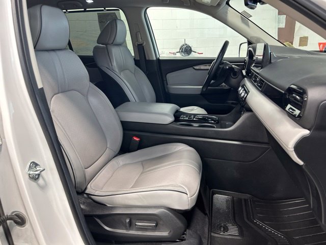 2025 Honda Pilot Elite - Photo 14