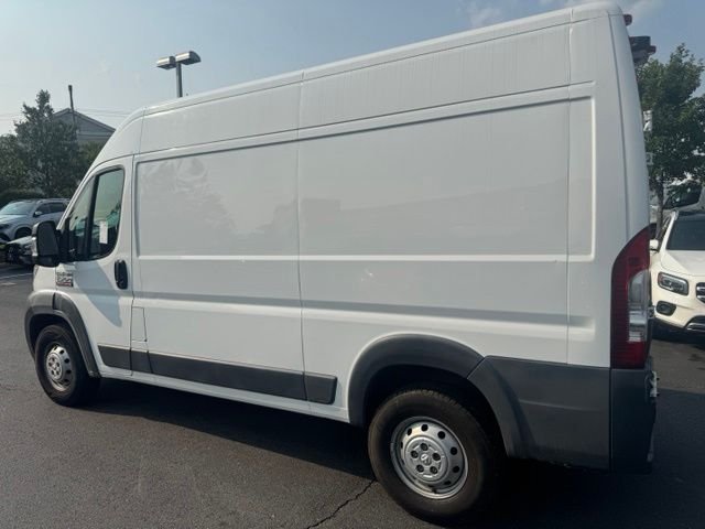 Used 2018 Bright White Clearcoat Ram Base image 23