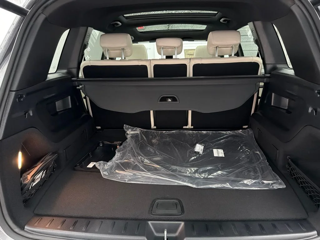 New 2026 Gray Mercedes-Benz GLB 250 image 23