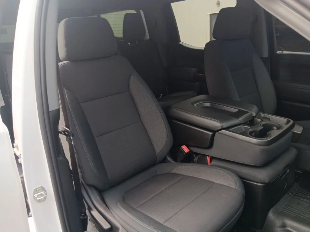 Used 2021 Summit White GMC SLE image 31