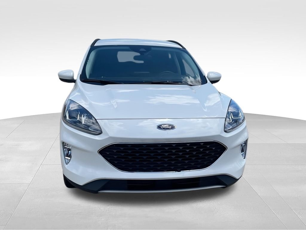 Used 2022 White Ford SEL image 3