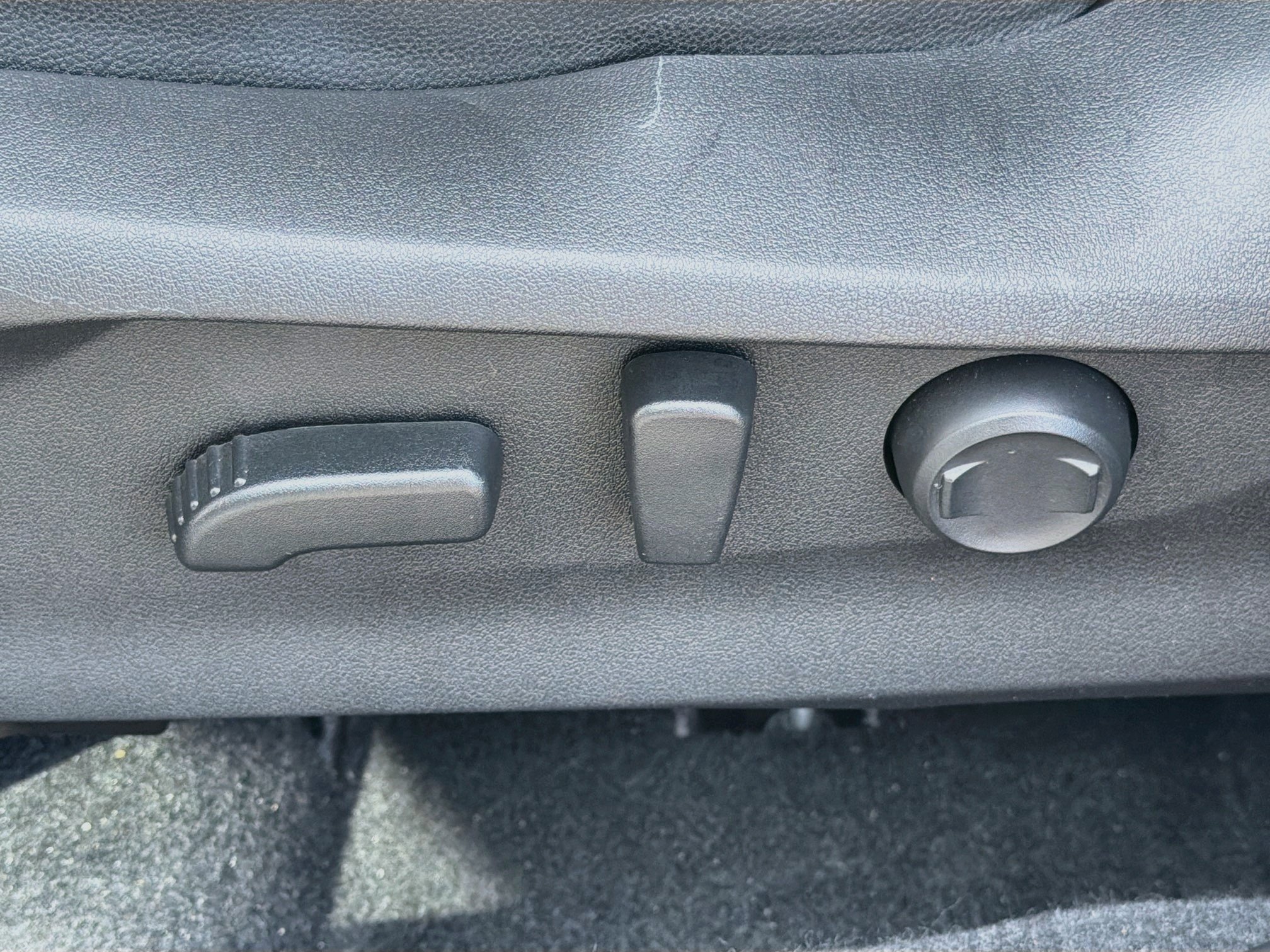 Used 2022 Ice Silver Metallic Subaru Wilderness image 26