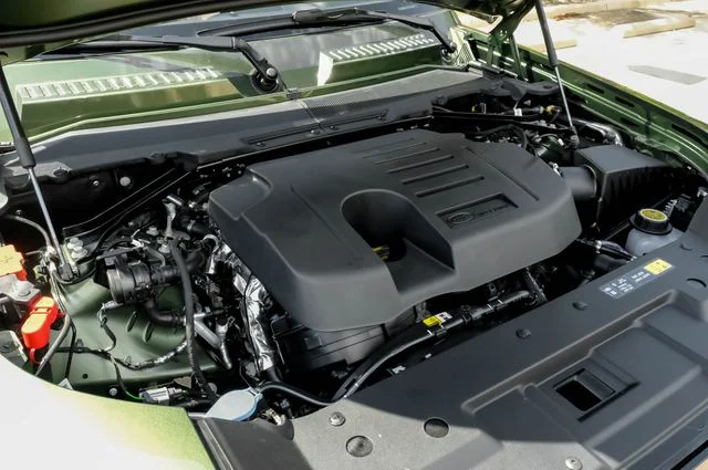 New 2026 Woolstone Green Metallic Land Rover S image 62