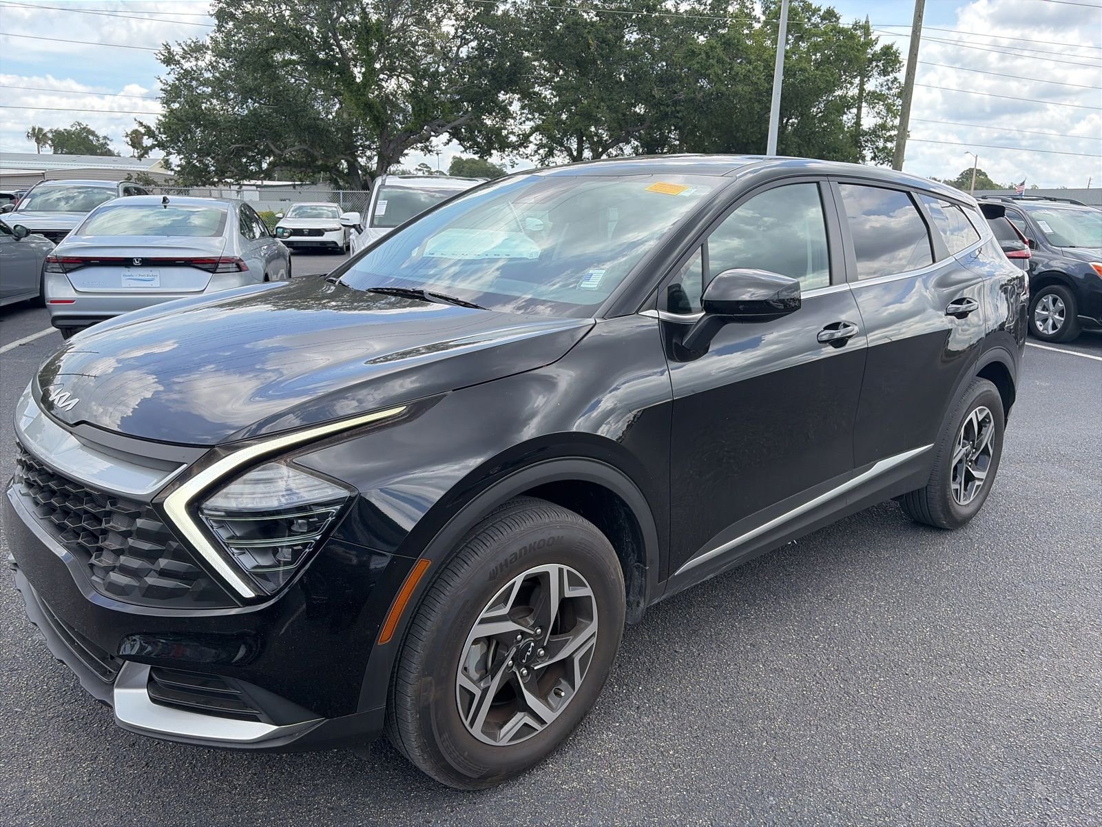 Used 2024 Black Kia LX image 3