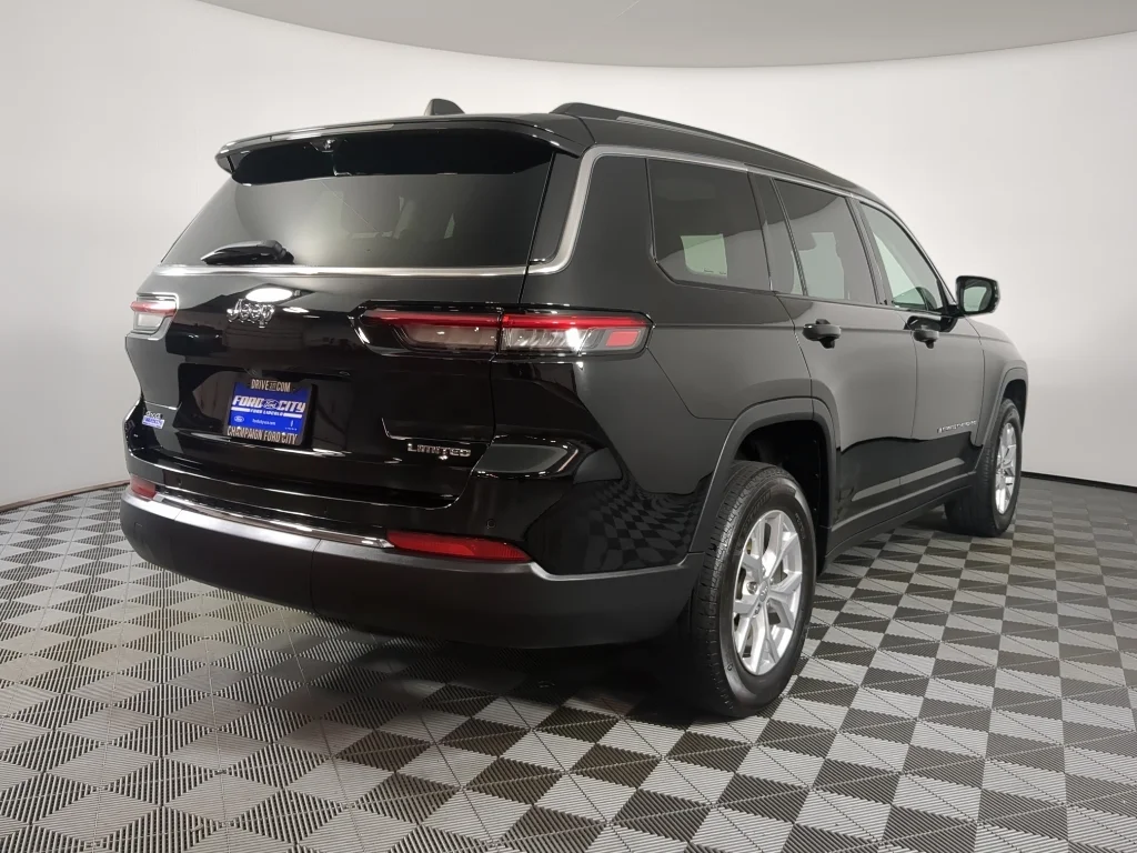 Used 2023 Black Jeep Limited image 9