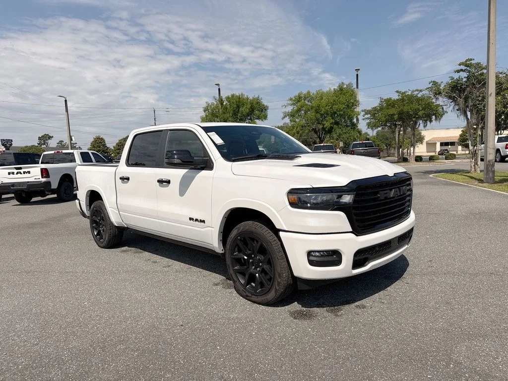 2026 RAM 1500 Laramie 4x4 Crew Cab 5'7's photo
