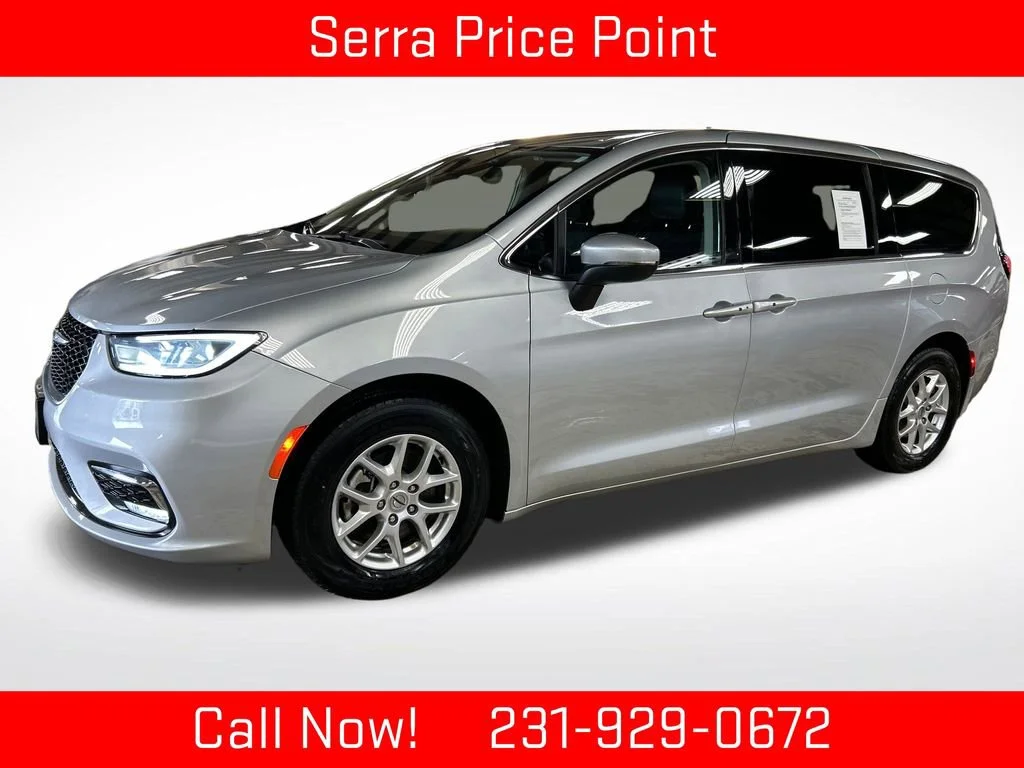 2023 Chrysler Pacifica's photo