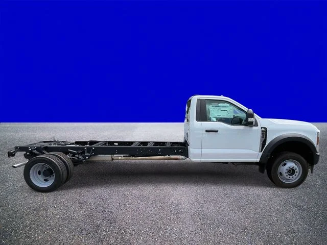 New 2026 Oxford White Ford F-550® XL image 2