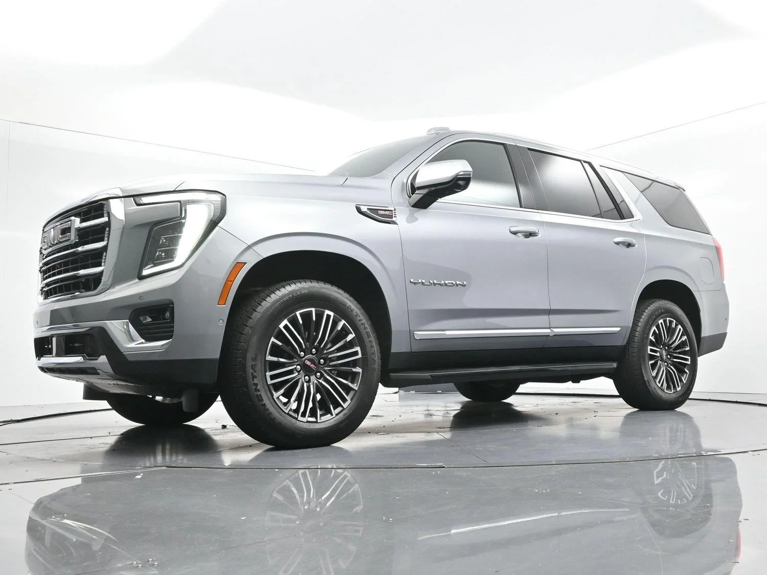 Used 2025 Sterling Metallic GMC Elevation image 44