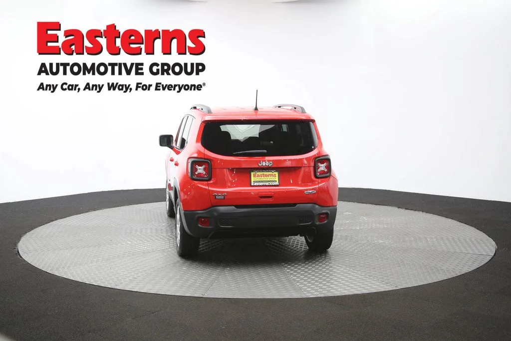 Used 2021 Red Jeep Latitude image 37