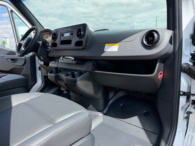 2025 Mercedes-Benz Sprinter Cargo Van Base - Photo 25