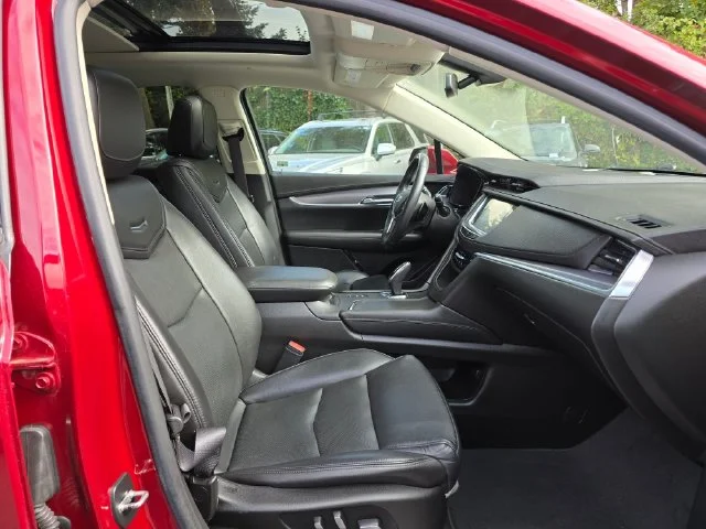Used 2017 Red Passion Tintcoat Cadillac Luxury image 10