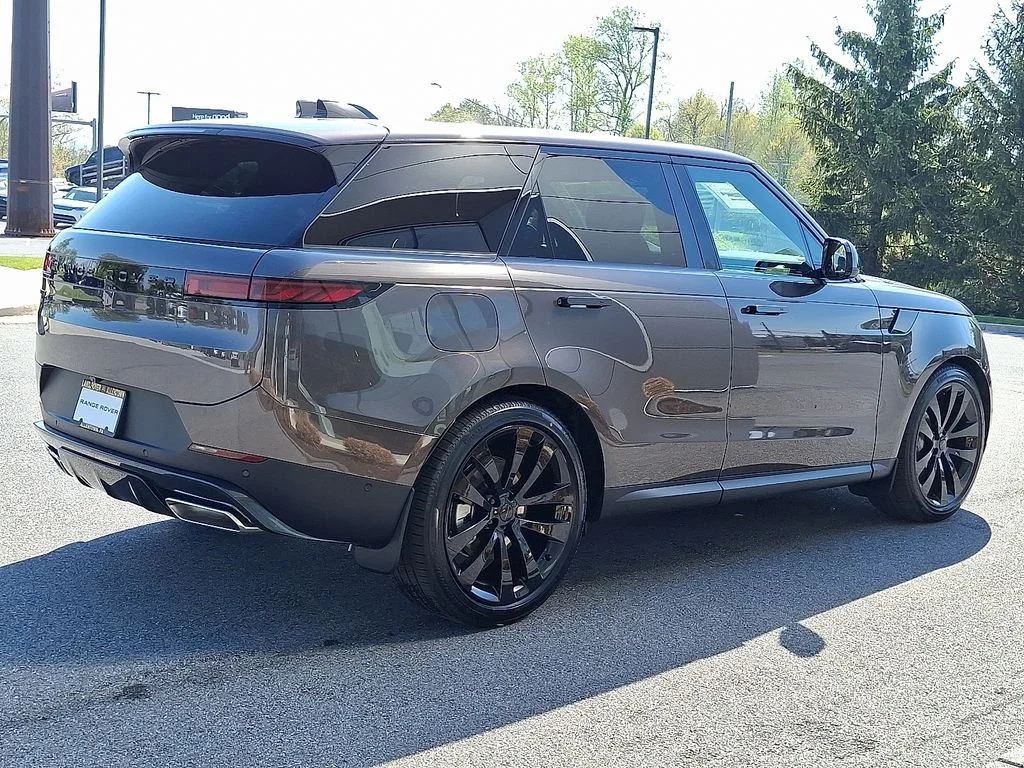 New 2026  Land Rover SE image 3