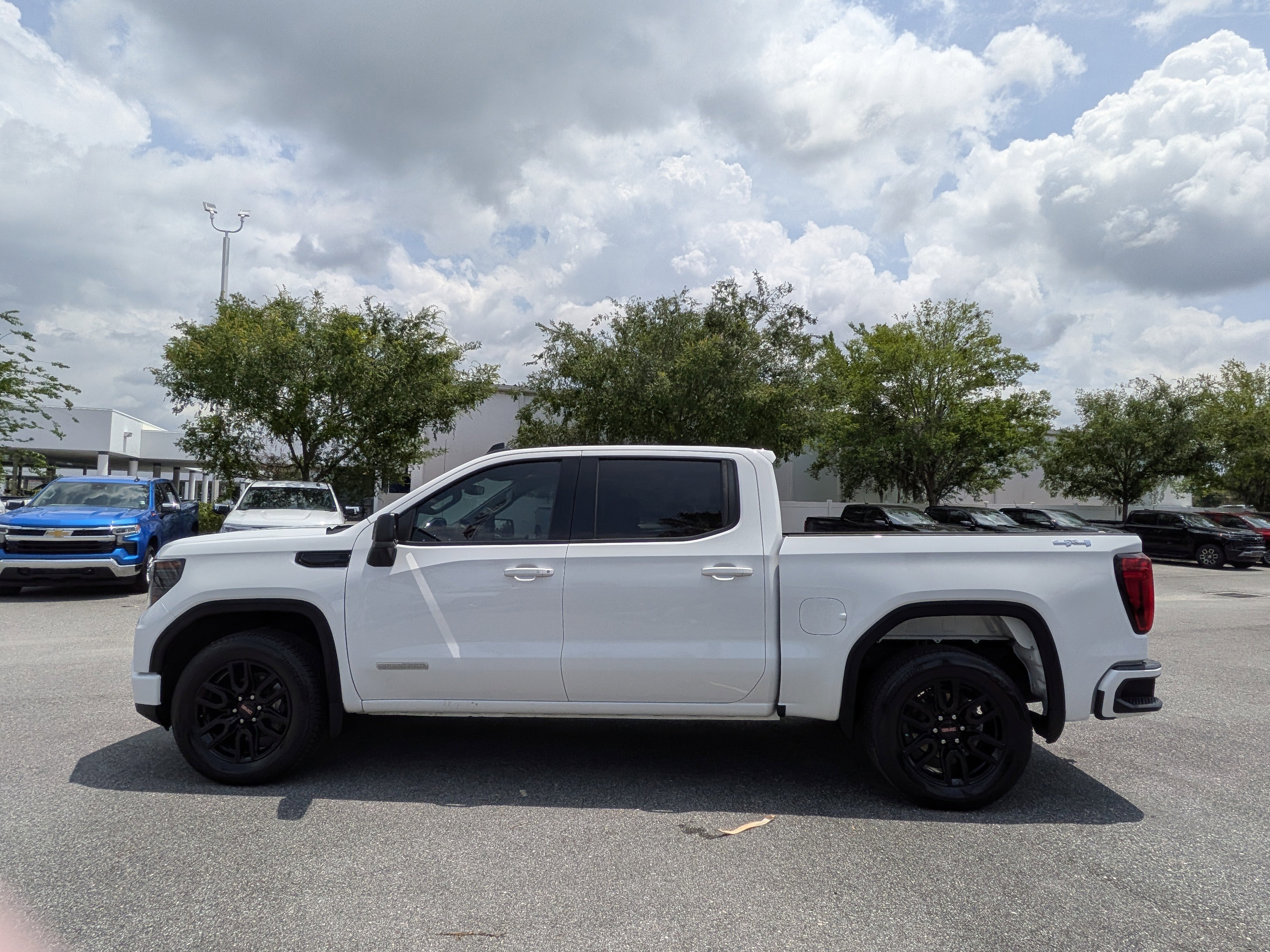 2024 GMC Sierra 1500 Elevation - Photo 6