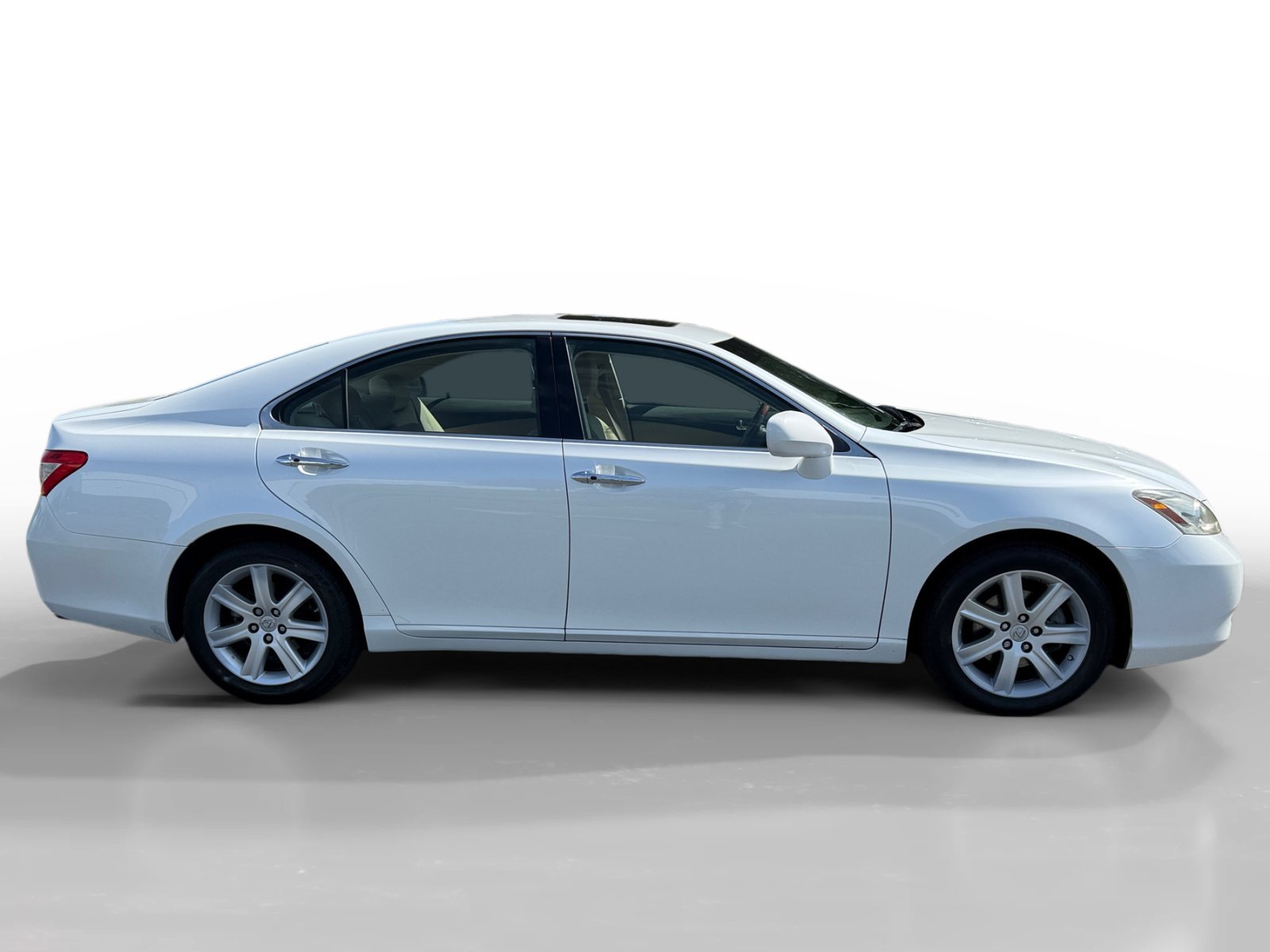 Used 2007 White Lexus 350 image 6
