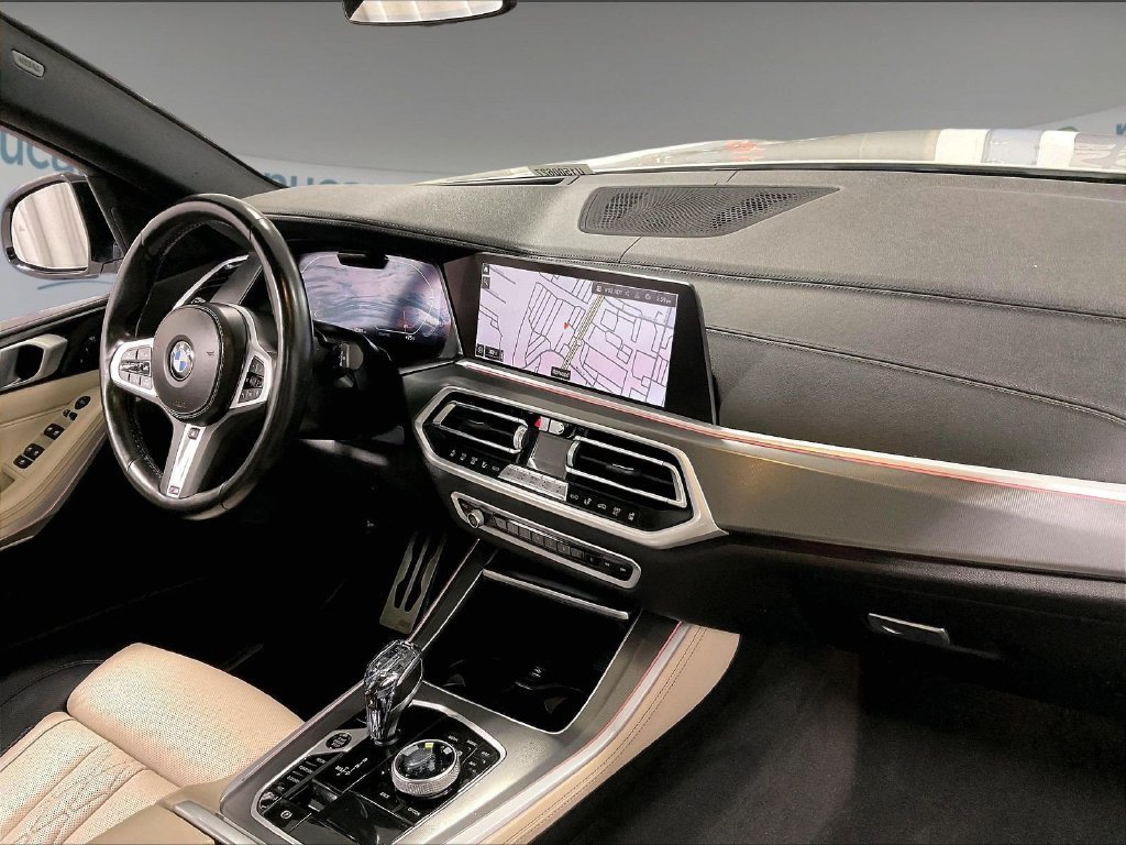 Used 2022 White BMW xDrive40i image 14